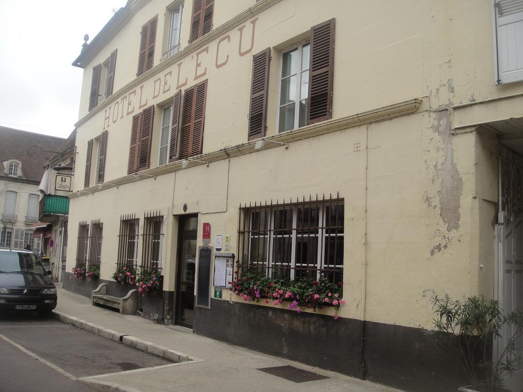 Hotel L' Ecu Montbard Cameră foto